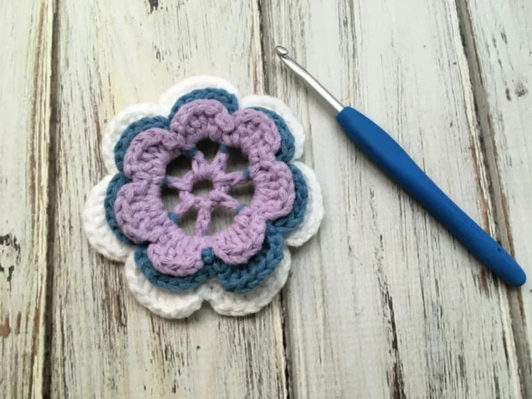 Easy Crochet Flower Pattern (Free Pattern)