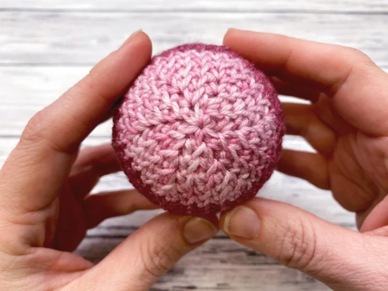 Knit Look Crochet Easter Egg (Free Pattern)