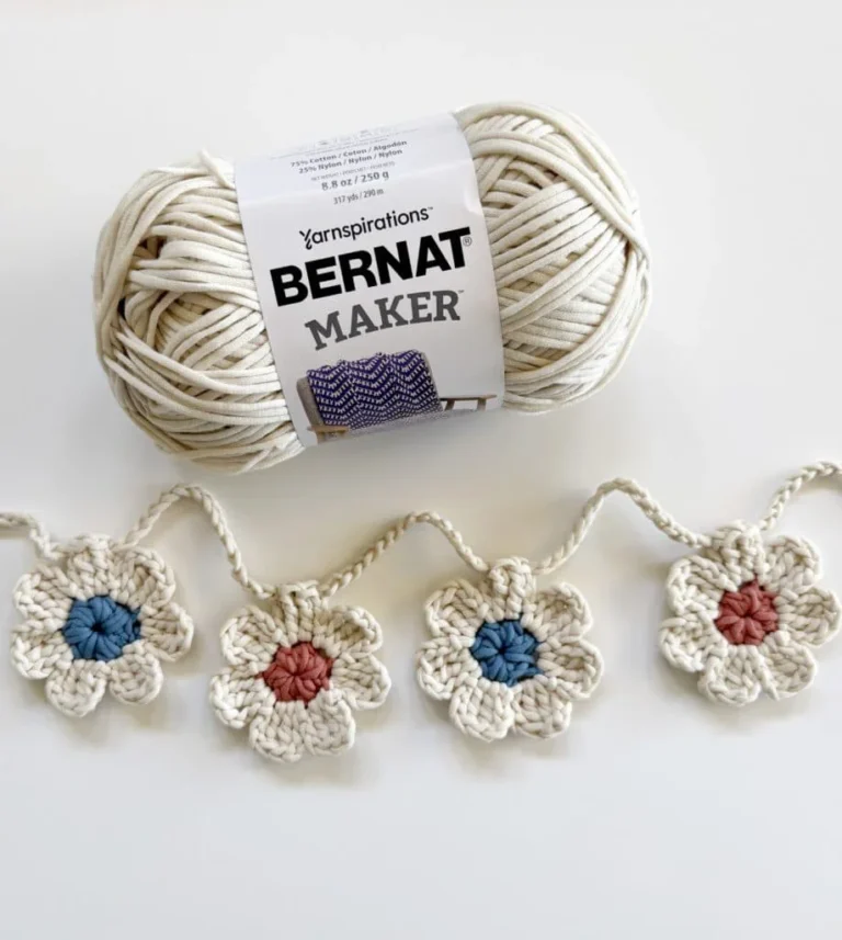 Crochet Summer Daisy Garland